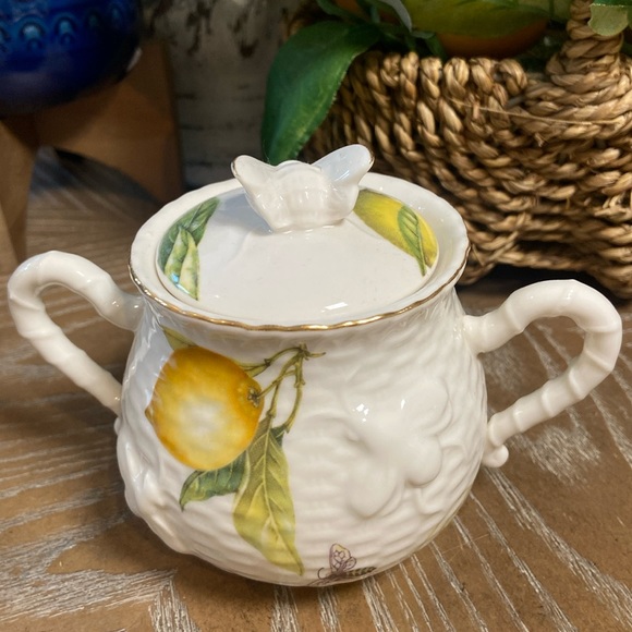 NEW! Cottage Lemon & Butterfly Honeycomb Bee Sugar Bowl & Creamer Pitcher Set - Picture 9 of 11